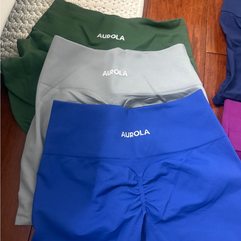 Shorts - Picture 3 of 4